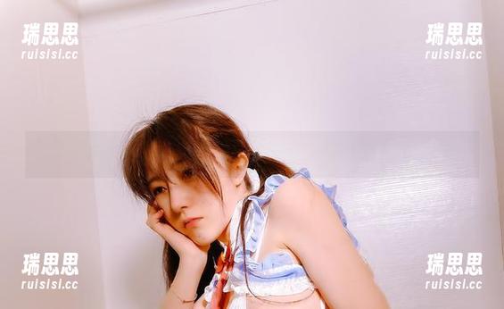 在樱晚gigi的短裙里，青春的花朵绽放——这资源根本停不下来！