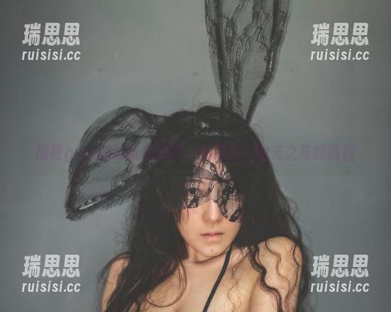 樱晚gigi的无圣光探索：躺在身上的光之奇妙旅程