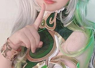 樱梨梨的女友全集，忍不住想和她一起拍照，这种配合太绝了！