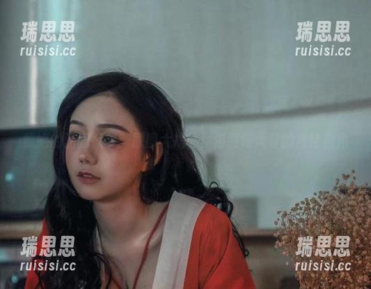 洛丽塔大哥 甄姬的游园惊梦:原图大揭秘,洛丽塔大哥的独特视角