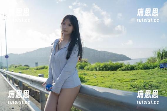 浅安安 椰奶加上浅安安,美图壁纸,承包你的一整天好心情!
