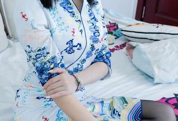 物恋传媒 – Elise和她的透明写真：壁纸也能这么有故事，真是想象力炸裂！