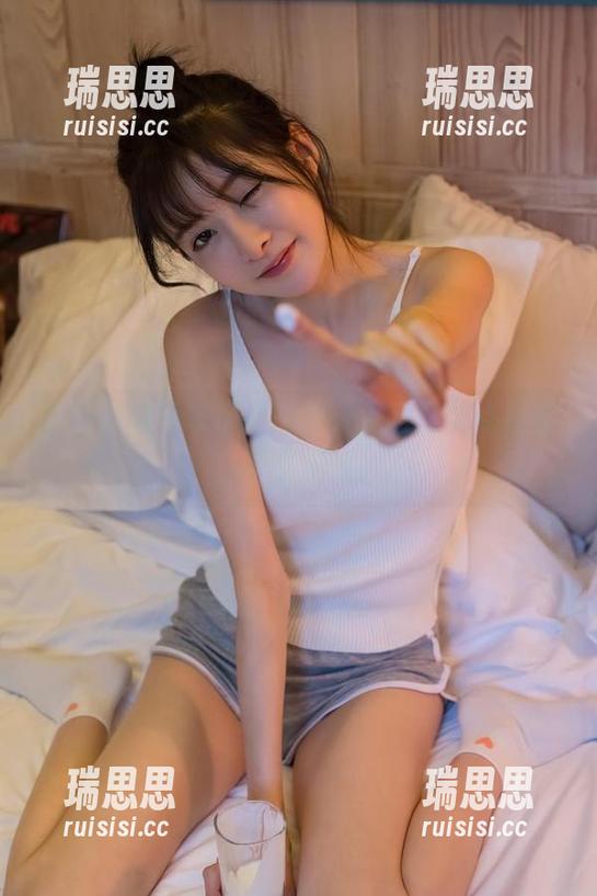 王羽杉 王羽杉的毛衣福利图集,温暖又带点神秘,不看后悔!