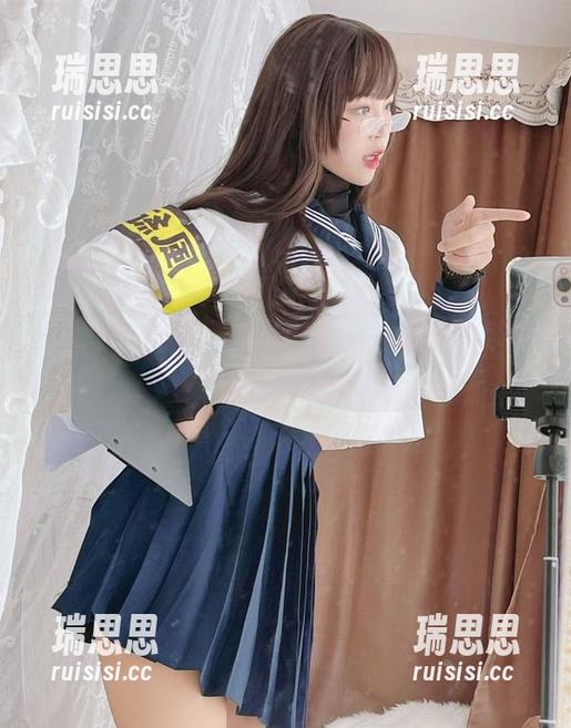 白烨烨 白烨烨X浴室:精选图片,一场没有尽头的水中探戈