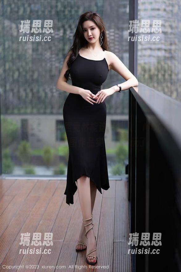 秀人网-MOON嘉依 秀人网 - 婚纱照竟然能这么撩人,MOON嘉依的原图作品实在太会玩了