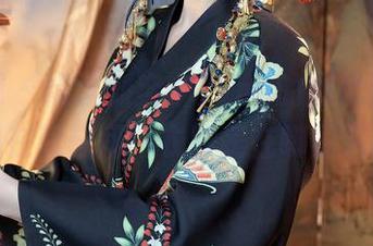 秀人网 – 精选刘奕宁Lynn的剧情图集：我现在就想问，衣服是在哪里买的？
