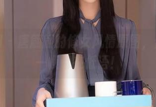 秀人网 – 唐翩翩的修女风情原图，仿佛每一帧都在低语！