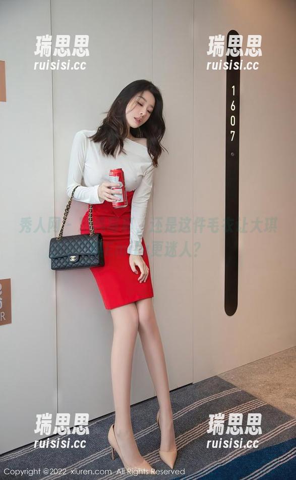 秀人网-大琪琪Emily 秀人网 - 精选写真,还是这件毛衣让大琪琪Emily更迷人?
