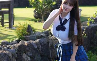 秀人网 – 小肉肉咪的连衣裙：当美图遇上图包，谁能抵挡这种诱惑？
