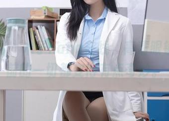 秀人网 – 木子nana在线，高清眼镜，眼前的一切都变得有点奇妙。
