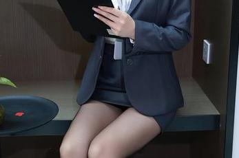 秀人网 – 探秘甜妮的少女时光，资源与作品让人心跳加速！