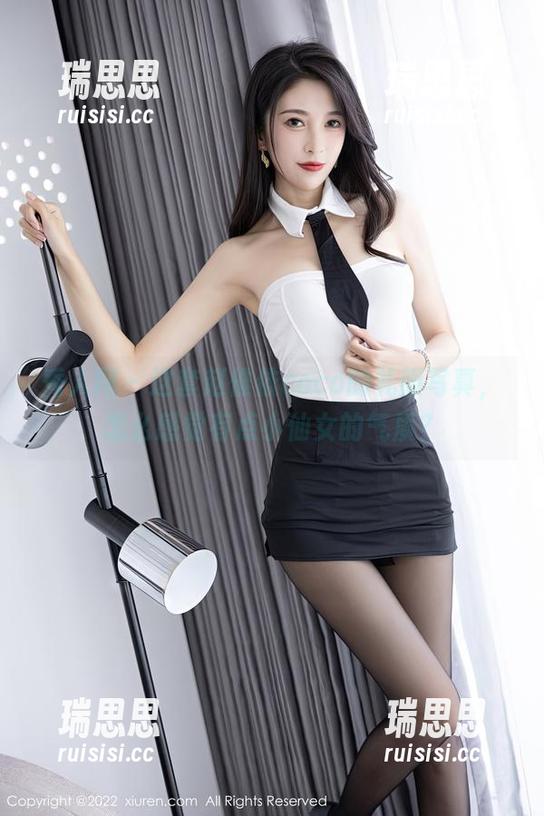 秀人网-赵惟依coco 秀人网 - 这套赵惟依coco的礼服写真,怎么感觉有点小仙女的气质?