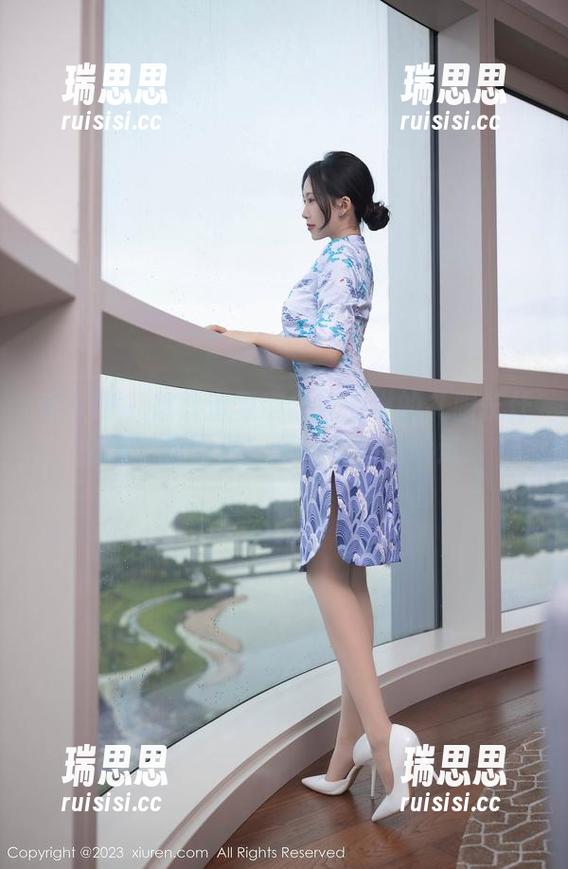 秀人网-麦琪绫冰激淋 秀人网 - 想知道麦琪绫冰激淋的礼服长什么样?看图片!更新中,别错过!
