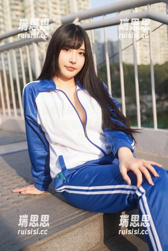 糖果果Candy 楼下的小孩都把糖果果Candy的圣诞美图当成了节日的期待,这才是真正的圣诞气氛!