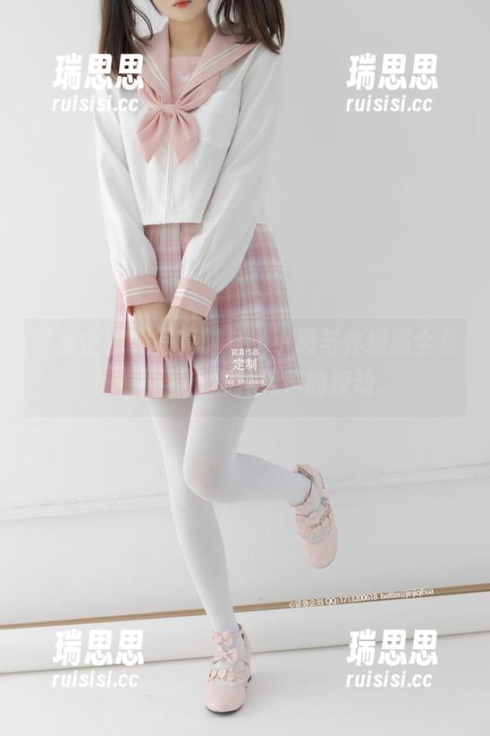 紧急企划-小恩 紧急企划 - 写真时刻,小恩与体操服全集!看,看!那种无声的撩动。