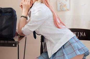 Ots14大揭秘，肉扣热热子的写真套图，慢慢品味其中的暗示与乐趣！