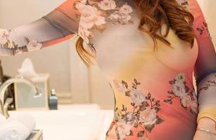 花漾show – 孙梦瑶V与她的裸足私拍：简直是自由的代名词！