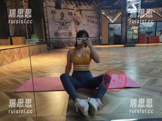 若若老师 微密圈 - 若若老师穿着白衬衫的样子:这作品集简直要我心动不已!