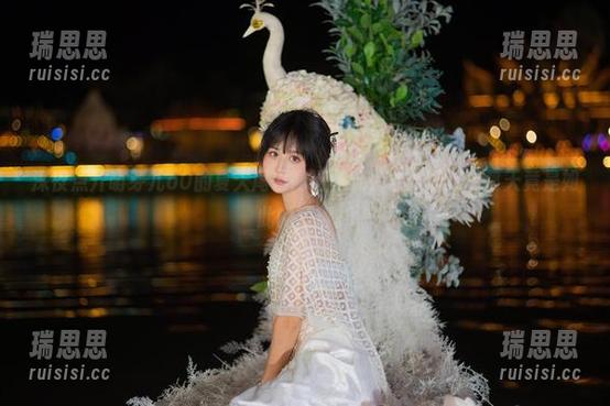 萌芽儿o0 深夜点开萌芽儿o0的夏天尾巴高清壁纸,才发现这个夏天竟是如此的短暂。