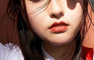 蜜桃社 – Gina的圣诞写真，元气满满，却又让我感到微微的压力。