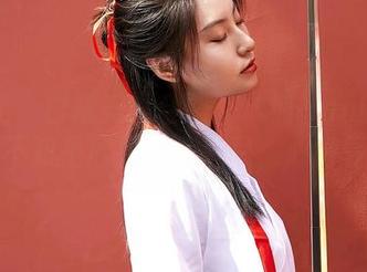 蜜桃社 – 白裙美图合集：木楠Nan的风格让我不知是欣赏还是妒忌，心情复杂！