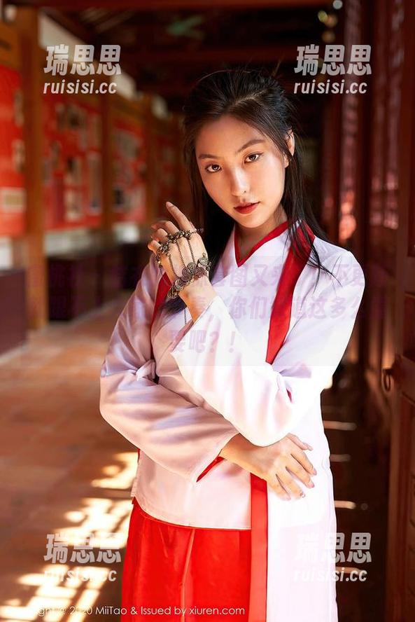蜜桃社-结衣 蜜桃社 - 结衣的棉袜套图又来了!不更新就跟不上大家的节奏,你们知道这多么重要吧?!