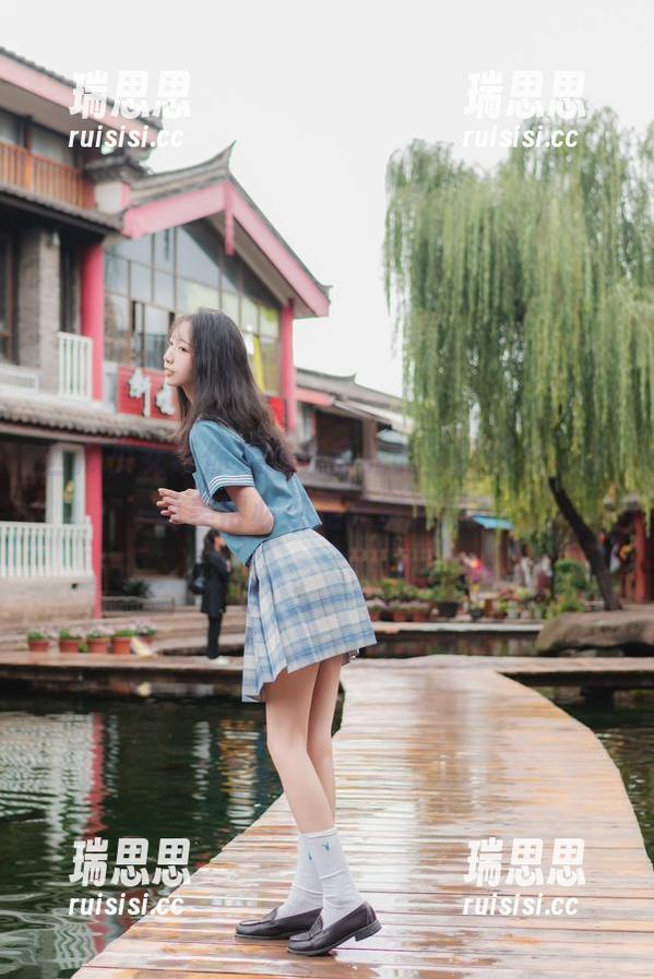 西瓜少女 西瓜少女带你走进无圣光的圣诞图集,谁说美得必须是光鲜亮丽?
