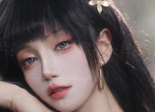 免费照片！贰加六给你不一样的校服灵感。