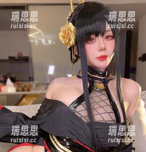阿九从不咕咕(九言)与约尔毛衣的奇妙邂逅：原图精选，吸引力满分！